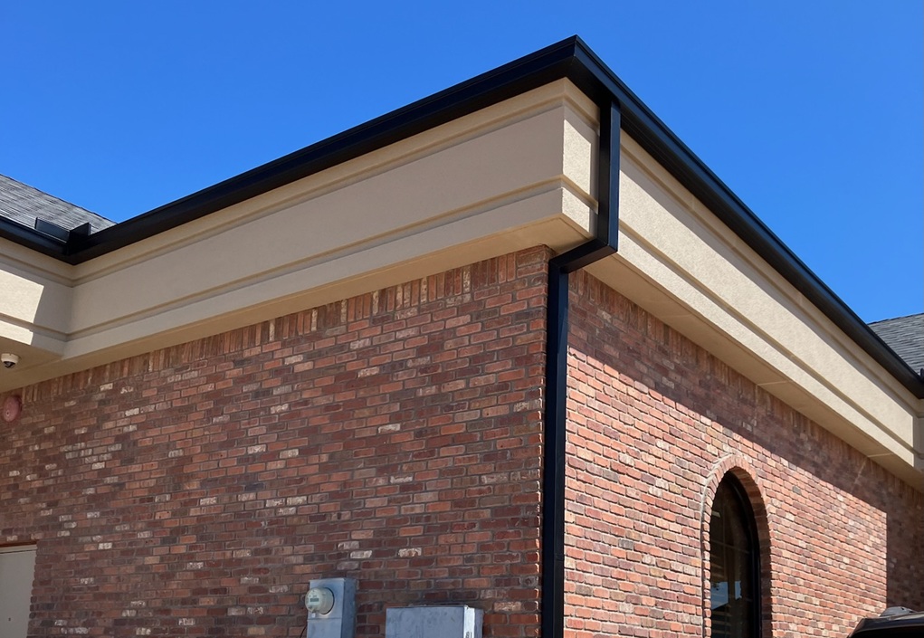 Commercial Gutter Company Commercial Gutters in the OKC, Edmond, or Moore area is best put on by the professionals at Rain Guard Inc.